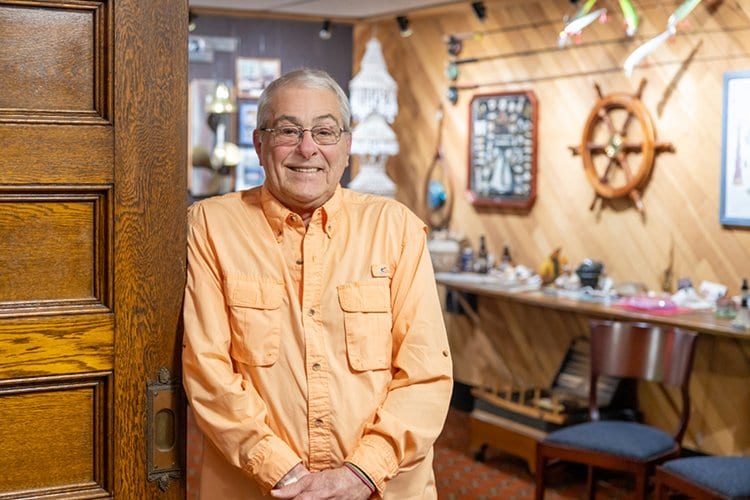 Photo of Larry Kempl smiling for the camera.