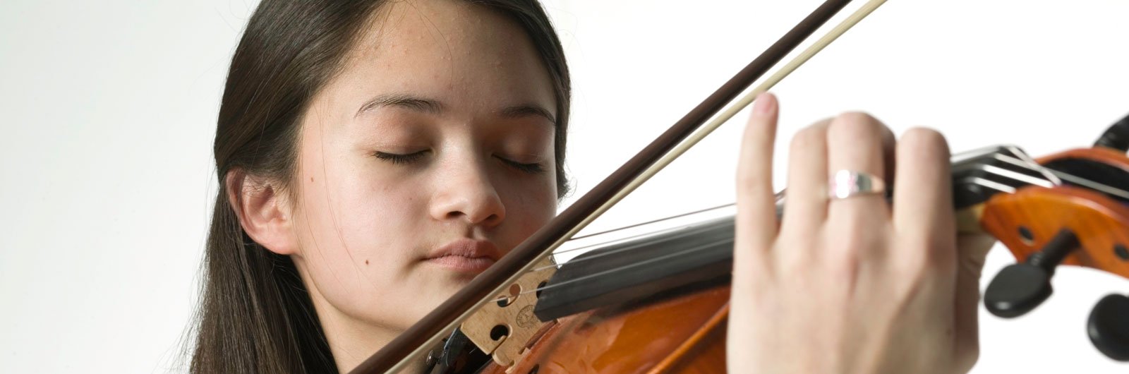 Girl playing violin